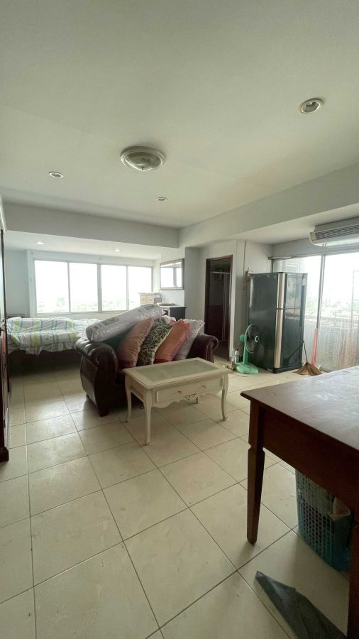 ขายคอนโด - ขายคอนโดนนท์ทาวเวอร์ (Nont Tower Condominium) ห้องมุม ห้องสตูดิโอขนาด 45 ตร.ม.