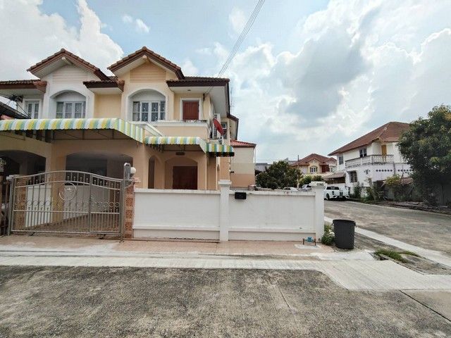 ให้เช่าบ้าน - ให้เช่าบ้าน พื้นที่เยอะ 40ตรว. หลังมุม จอดรถได้หลายคัน ทำเล เพชรเกษม บางแค กัลปพฤกษ์