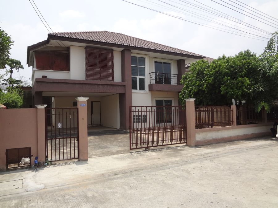 ขายบ้าน - บ้านเดี่ยวหมู่บ้านอุทัยธารา อ.อุทัยพระนครศรีอยุธยาเนื้อที่90วาแยกโซนหลังปรับปรุงเพิ่มอีก บ้านใหมไม่ได้เข้าอาศัยใก้ลนิคมโรจนะห้างโลตัส เหมาะทำโฮมออฟฟิต