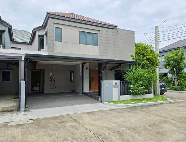 ขายบ้าน - หมู่บ้านเวนิว เวสต์เกต หลังมุม บ้านสวยสภาพดี พร้อมเฟอร์นิเจอร์เข้าอยู่ทันที