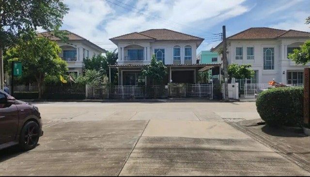 ให้เช่าบ้าน - ให้เช่าบ้านใกล้ร.ร.สารสาสน์วิเทศร่มเกล้า และใกล้ เดอะพาซิโอ มอลล์ ลาดกระบัง ย่านลาดกระบัง ถ.พัฒนาชนบท 4 ลาดกระบัง ม.ภัสสร21(พระราม9-วงแหวน)