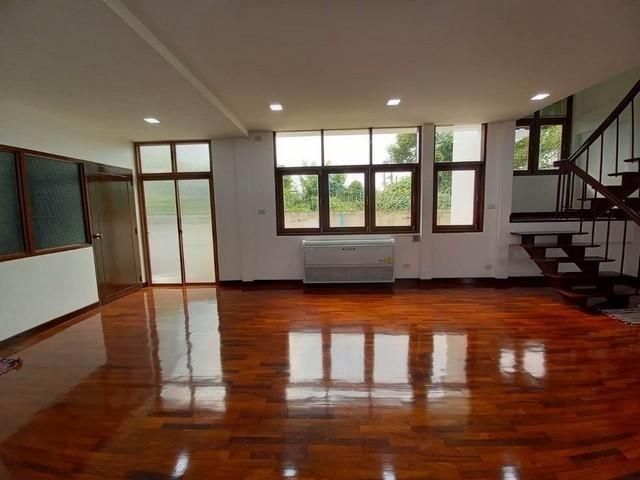 ให้เช่าบ้าน - ให้เช่าบ้านเดี่ยว ซอยพงษ์เพชรนิเวศน์ ถนนประชาชื่น ใกล้จตุจักร ใกล้สถานีสายแดงสถานีจตุจักร