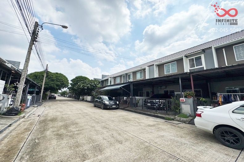 ขายทาวน์เฮาส์ - ขายทาวน์โฮม เดอะคัลเลอร์ วงแหวน-รามอินทรา 2ชั้น 20ตร.ว.พร้อมอยู่