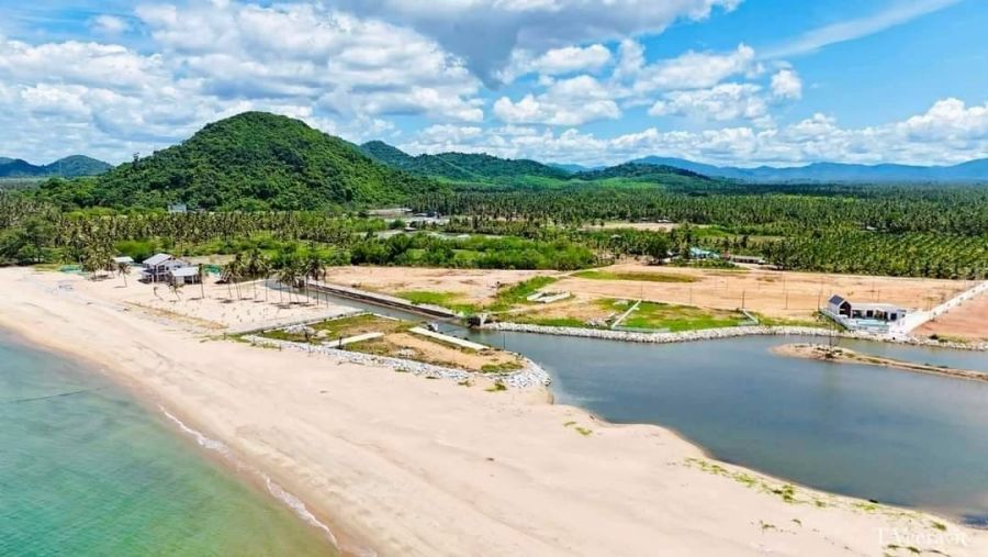 ขายที่ดิน - ที่ดินใกล้ทะเล สด-ผ่อน อ.ทับสะแก จ.ประจวบคีรีขันธ์