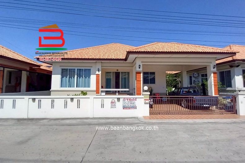 ขายบ้าน - บ้านเดี่ยว 1 ชั้น หมู่บ้าน ฐานมั่นคง 15 เนื้อที่ 68 ตรว. (ซอยเอราวัณ 27) ถนนเอราวัณ 1 ตำบลคลองสอง อำเภอคลองหลวง ปทุมธานี