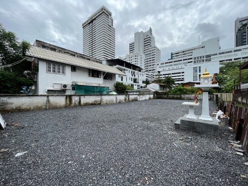 ให้เช่าที่ดิน - ให้เช่าที่ดินระยะยาว ที่ดินถมแล้ว ทำเลทอง ราคาถูก ใจกลางเมือง ย่านอารีย์ ซอยพหลโยธิน1