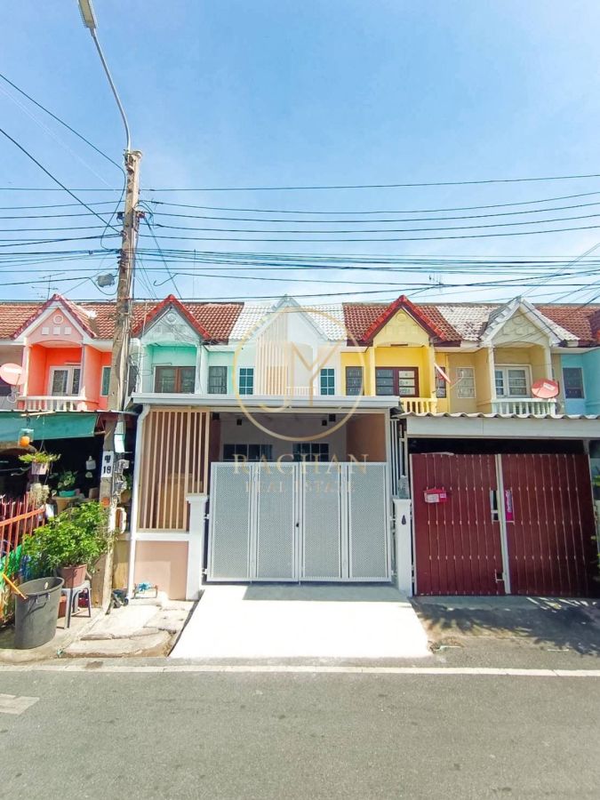 ขายทาวน์เฮาส์ - ขายด่วน ทาวน์เฮ้าส์ 2 ชั้น หมู่บ้านรัตนาธิเบศร์ บางใหญ่ (รีโนเวทใหม่) เนื้อที่ 20 ตร.ว พื้นที่ใช้สอย 120 ตร.ม