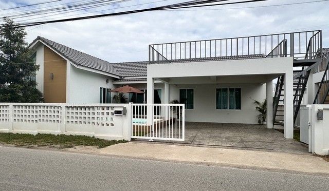 ขายบ้าน - ขายบ้านใหม่พูลวิลล่า 69ตรว. 3นอน2น้ำ 3.49ลบ. ฟรีโอน ของแถม สระว่ายน้ำ ดาดฟ้า ใกล้บ้านถวาย ต.ขุนคง อ.หางดง เชียงใหม่