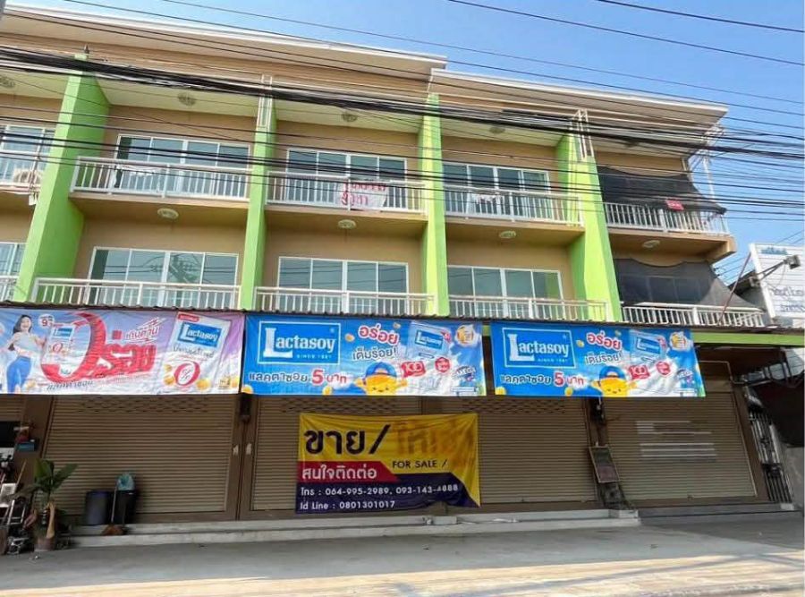 ขายที่ดิน - ขายที่ดินติดถนนใหญ่ ทำเลค้าขายริมปิง เมืองลำพูน ราคา 3,800,000บาท ( ขายแยก )