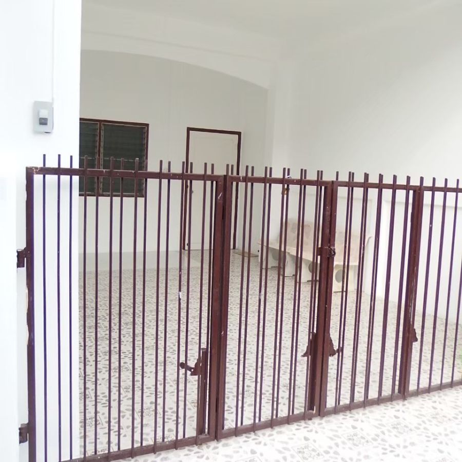 ให้เช่าทาวน์เฮาส์ - ให้เช่าทาวน์เฮาส์ 2 ชั้น ซอยรามคำแหง 156 ทำเลดี เดินทางสะดวก ใกล้รถไฟฟ้าสายสีส้ม