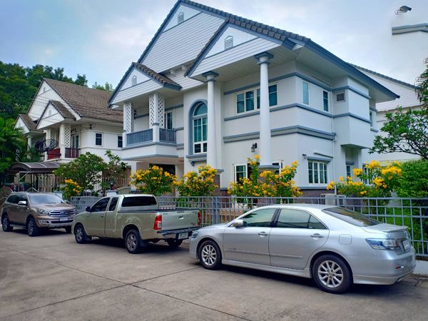 ให้เช่าบ้าน - ให้เช่าบ้านเดี่ยว 2 เนื้อที่ 70 วา พื้นที่ใช้สอย 210 ตร.ม 3 ห้องนอน 3 ห้องน้ำ แอร์ เฟอร์นิเจอร์ ถนน พัฒนาการ สวนหลวง ราคาเช่า 35,000 บ/ด