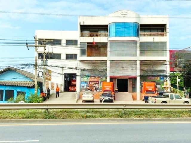 ให้เช่าอาคารพาณิชย์ / สำนักงาน - หนองแค สระบุรี ปตท.สาขาหินกอง 2.5 กม. เช่าอาคารพาณิชย์ 3.5 ชั้น(มีชั้นลอย) ใหญ่ 175 ตร.วา. 2,400 ตร.ม.ติดถนน