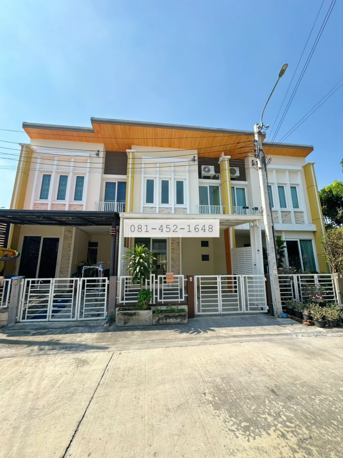 ขายบ้าน - ขายทาวน์โฮม 2 ชั้น สไตล์อังกฤษ โครงการโกลเด้น ทาวน์ เฉลิมพระเกียรติ-สวนหลวง ทำเลทองเดินทางสะดวกสบาย