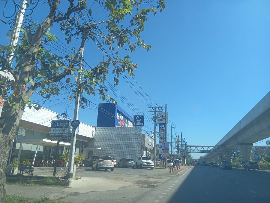 ขายที่ดิน - ขายที่ดิน 176.82 ตารางวา รามคำแหง135 ถมแล้ว ใกล้สถานีรถไฟฟ้าสายสีส้ม