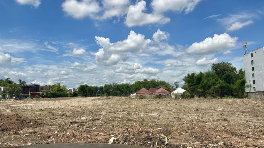 ขายที่ดิน - ขายที่ดินเปล่า 13-0-97 ไร่ วิวสวย ทำเลดี ติดถนนใหญ่ ตำบลสุเทพ อำเภอเมือง จังหวัดเชียงใหม่ (เจ้าของขายเอง)