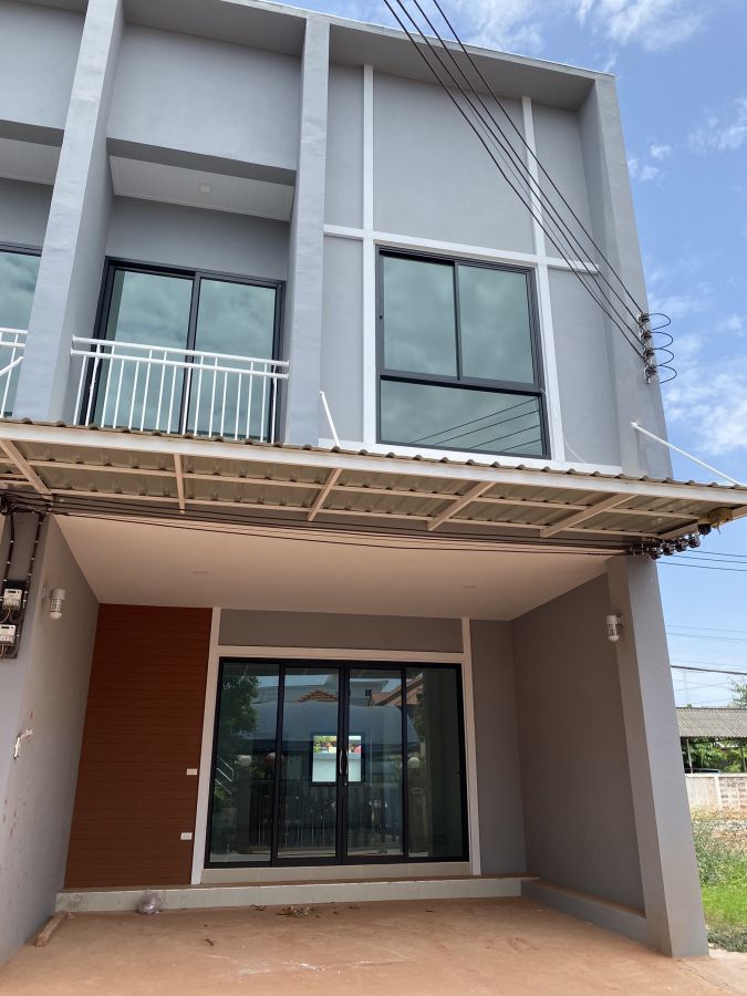 ขายอาคารพาณิชย์ / สำนักงาน - ขายตึกแถวใหม่ ใกล้สถานีรถไฟบ้านเกาะ ทำเลดีมาก เหมาะเปิดธุรกิจ จังหวัดนครราชสีมา