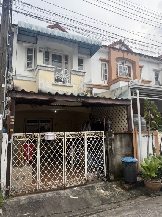 ขายทาวน์เฮาส์ - ขายทาวน์เฮ้าส์ หมู่บ้านเคซี รามอินทรา 8 ไทยรามัญ เนื้อที่ 16 ตร.ว ทำเลดี ราคาไม่แพง