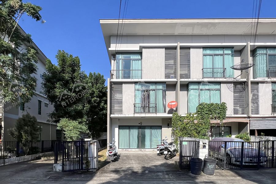 ขายทาวน์เฮาส์ - ทาวน์โฮม 3 ชั้น พฤกษาวิลล์ 65/2 ศรีสมาน 31.2 วา ทำเลต้นโครงการ ขายขาดทุน!! ราคาเท่าแปลงกลาง