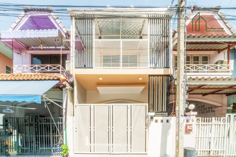 ขายทาวน์เฮาส์ - ทาวน์เฮ้าส์หมู่บ้านมนวดี วัดลาดปลาดุก รีโนเวทพร้อมอยู่