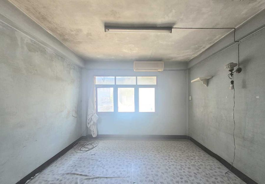 ขายทาวน์เฮาส์ - ตึก 3 ชั้น หลังมุม ซอยสุขุมวิท95 ถนนสุขุมวิท ราคาสุดพิเศษ