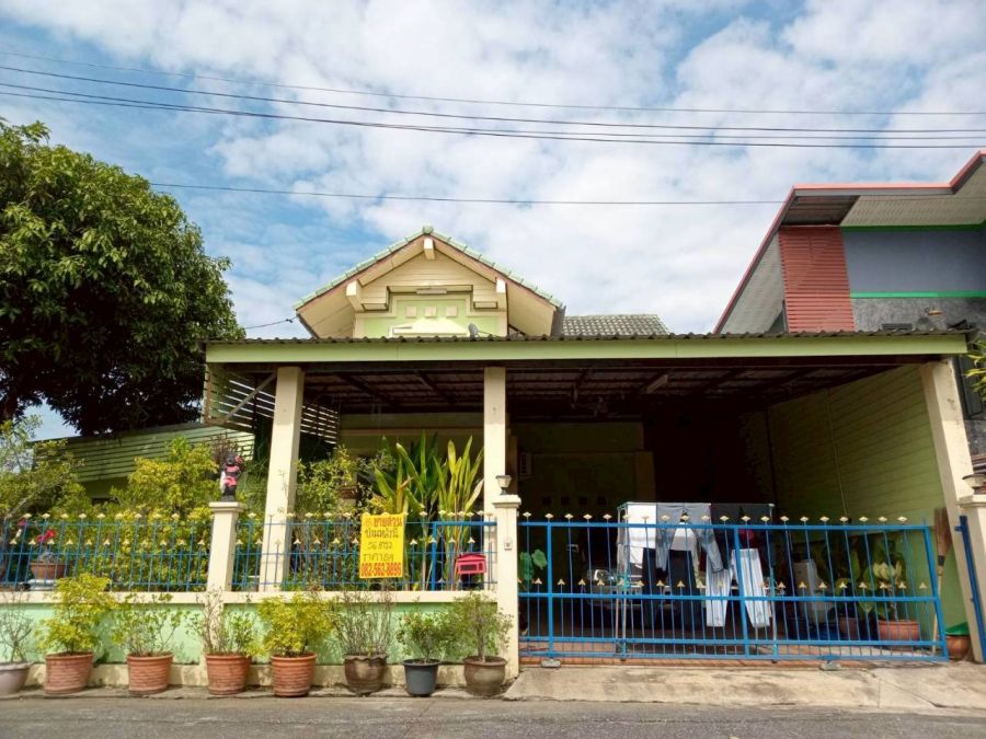 ขายบ้าน - ขายบ้านเดี่ยว 2 ชั้น หลังมุม หมู่บ้านซื่อตรงชมสวน คลอง13