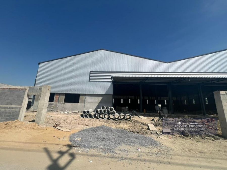 ให้เช่าโรงงาน / โกดัง - ให้เช่าโกดัง/ออฟฟิศ ถ.ตำหรุ-บางพลี ต.บางปลา อ.บางพลี สมุทรปราการ พื้นที่ 2,400 ตร.ม.