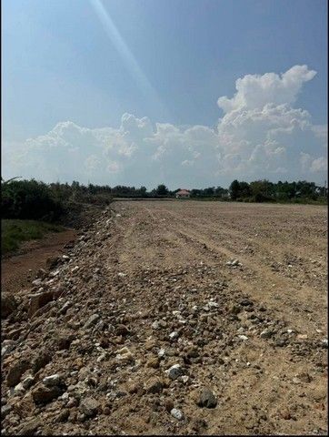 ขายที่ดิน - ขายที่ดินสวย 7 ไร่ 2งาน 10 ตร.ว. ปราณบุรี ประจวบฯ ที่ดินติดถนนคอนกรีต