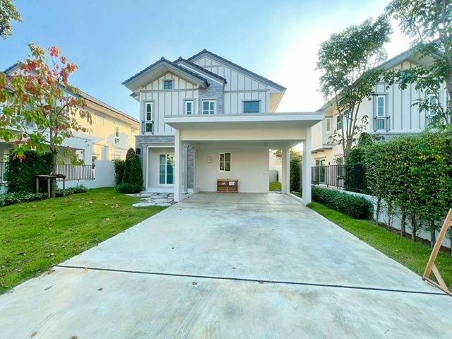 ให้เช่าบ้าน - รร.นานาชาติไทย-สิงคโปร์ 2.1กม. 4นอน ศรีนครินทร์-บางนา MRT ศรีลาซาล 2.5 กม. ให้เช่าบ้านเดี่ยวสุดหรู 2 ชั้น 68ตร.วา. 270ตร.ม. 3น้ำ พร้อมแอร์