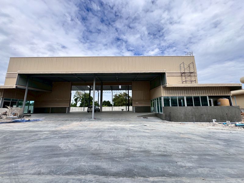 ให้เช่าโรงงาน / โกดัง - โกดังให้เช่า เขตบ้านบึง ชลบุรี ราคาถูก พร้อมหม้อแปลง ไฟ 3 เฟส