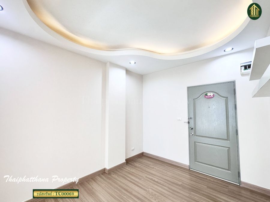 ขายคอนโด - ขายด่วน คอนโดสวยราคาพิเศษ เดอะ คิทท์ ลำลูกกา คลอง 2 อาคาร B2