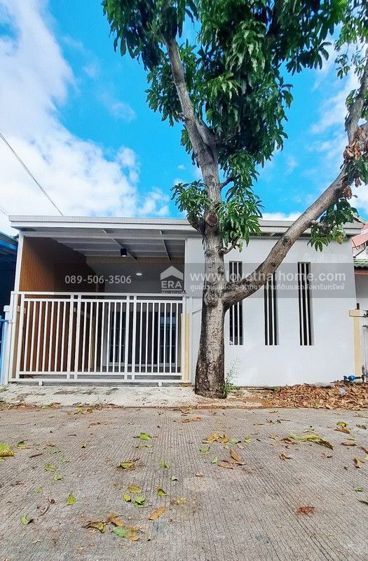 ขายทาวน์เฮาส์ - ขายทาวน์เฮ้าส์ หมู่บ้านนริศรา ธัญบุรี คลอง11 ถนนรังสิต-นครนายก พื้นที่ 18 ตรว. ขาย 1.2 ล้านบาท บ้านพร้อมอยู่ รีโนเวทใหม่ทั้งหลัง ฟรีค่าใช้จ่ายวันโอน