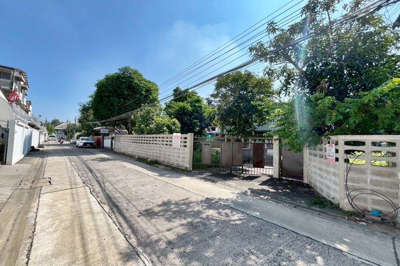 ขายบ้าน - ขายบ้านเดี่ยว 2ชั้น 113ตรว.ลาดพร้าว 64 ใกล้MRT สถานีโชคชัย 4