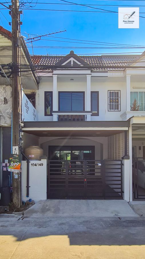 ขายทาวน์เฮาส์ - ขาย ทาวน์เฮ้าส์ 2ชั้น ย่านร่มเกล้า ใกล้สนามบิน มบ.รุ่งนภาเพลส ถ.ร่มเกล้า16 ลาดกระบัง สุวรรณภูมิ รีโนเวทใหม่ พร้อมอยู่