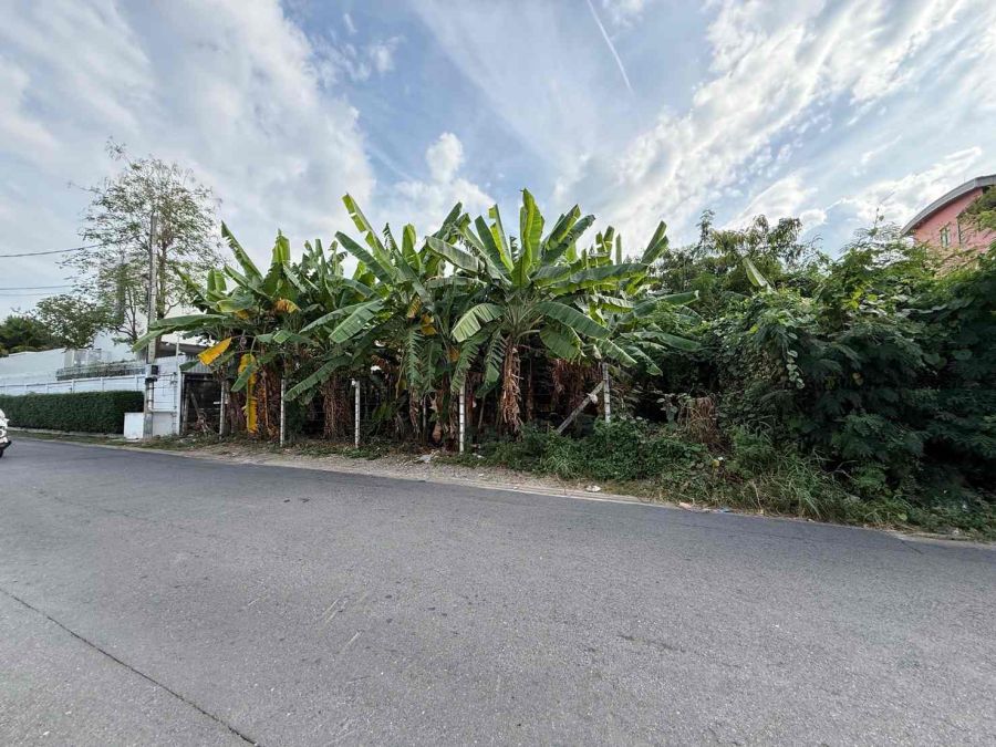 ขายที่ดิน - ขายที่ดินเปล่าแปลงสวย ทำเลทอง ซอยรัชดา 32 เขตจตุจักร จังหวัดกรุงเทพมหานคร