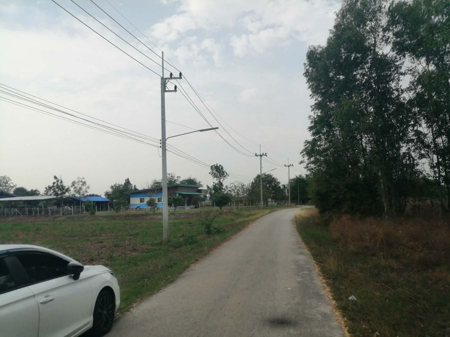 ขายที่ดิน - ขายด่วน! ที่ดิน 40 ไร่ เขาขลุง-บ้านโป่ง ติดถนน ใกล้ 7-11/CJ น้ำไฟเข้าถึง สร้างบ้านหรือทำเกษตรได้ ไร่ละ 500,000 บาท