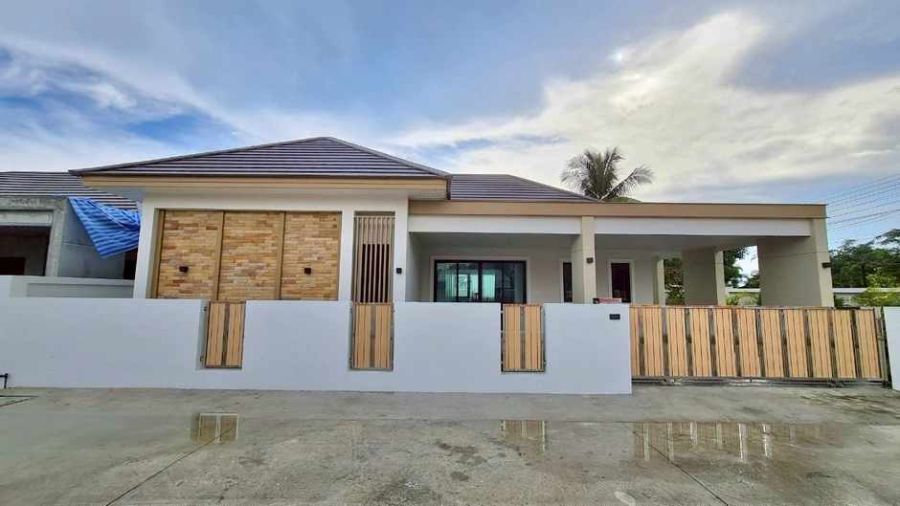 ขายบ้าน - ขายบ้านเดี่ยวชั้นเดียว สไตล์โมเดิร์น 3 ห้องนอน โซนโป่ง