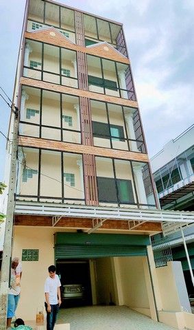 ขายอพาร์ทเม้นท์ / โรงแรม - ขายหอพัก 5ชั้น 10ห้อง ลดเหลือ5.3ล้านบาท กู้ได้ ทำเลดี เขตเทศบาล นครสวรรค์