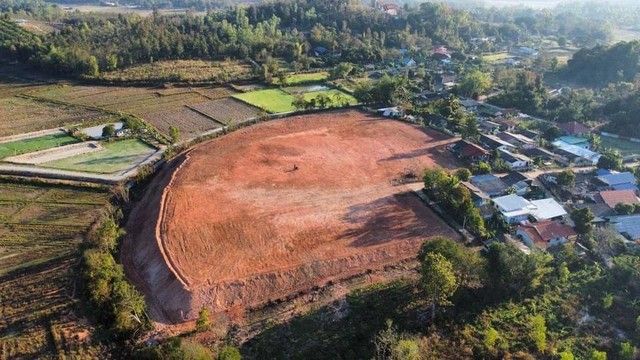 ขายที่ดิน - ขายที่ดิน 11ไร่ 50ตรว. 11.2ลบ. ไฟฟ้า น้ำประปาเข้าถึง อยู่หลังที่ว่าการอำเภอ ต.เม็งราย อ.พญาเม็งราย เชียงราย