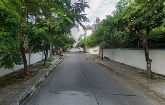 ขายที่ดิน - ที่ดินสุขุมวิท 61 ทำเลหายาก! โอกาสดีสำหรับผู้ที่มองหาที่ดินผืนใหญ่ใจกลางเมือง