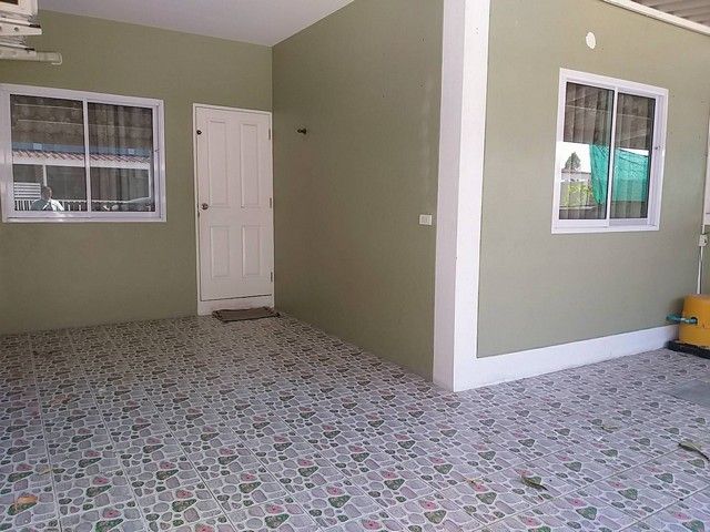 ขายทาวน์เฮาส์ - ขายทาวน์เฮ้าส์ชั้นเดียว โครงการครันทรีวินเลจ2 ต.บึง อ.ศรีราชา ชลบุรี พร้อมเข้าอยู่