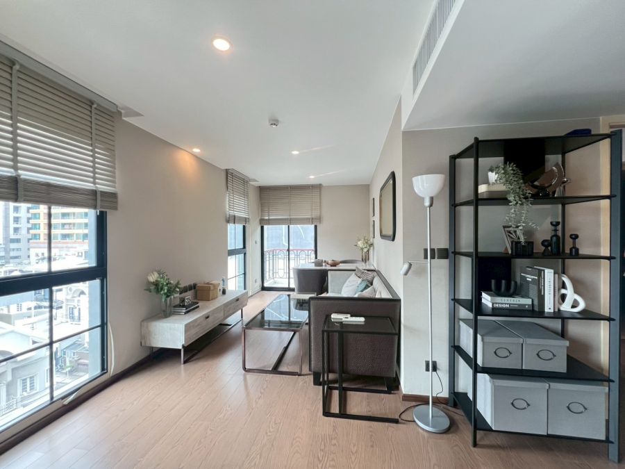 ขายคอนโด - ขาย คอนโด เพลินจิต ชิดลม วิทยุ หลังสวน สารสิน ลุมพินี ณ วรา เรสซิเดอนซ์