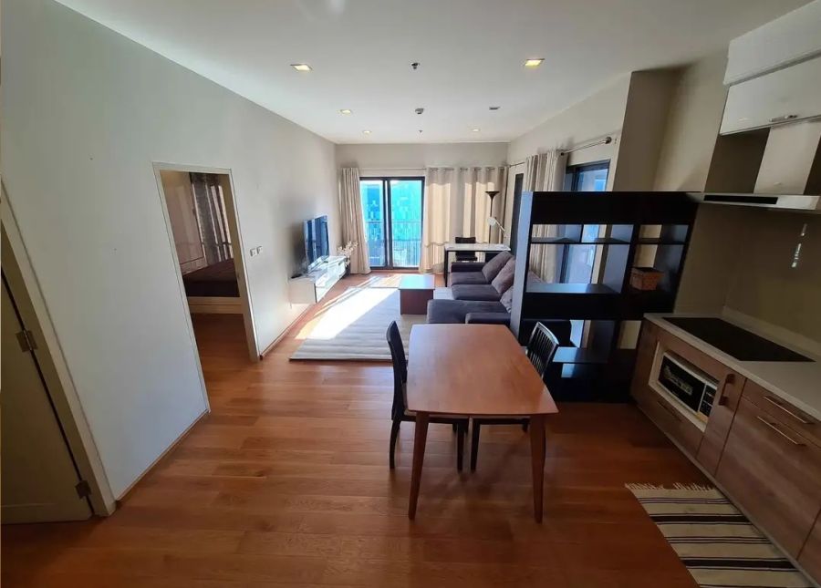 ให้เช่าคอนโด - ให้เช่า คอนโด โครงการ โนเบิล รีวิล เอกมัย ใกล้ BTS เอกมัย วิวตึกสูง ราคา 50,000 บาท/เดือน