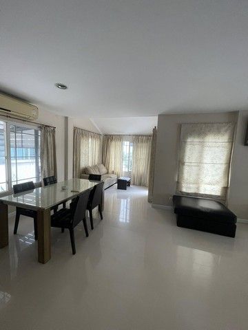 ให้เช่าบ้าน - ให้เช่าบ้านเดี่ยว3 ห้องนอน 3 ห้องน้ำ แอร์ 5 ตัว ครัวนอก เครื่องใช้ไฟฟ้าครบ กรุงเทพกรีฑา 7 ใกล้โรงเรียนนานาชาติ