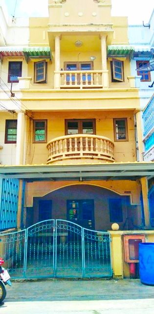 ให้เช่าอาคารพาณิชย์ / สำนักงาน - พระราม3 35 BRT วัดปริวาส 1 กม.สาธุประดิษฐ์45-53 6นอน ให้ทาวน์เฮ้าส์ 3ชั้นรีโนเวทใหม่ 21 ตร.วา. 250 ตร.ม.