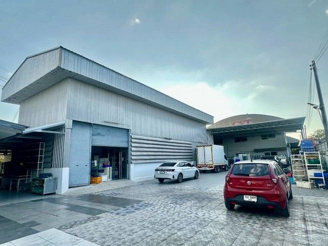 ให้เช่าโรงงาน / โกดัง - ปล่อยเช่า โรงงานใกล้อมตะ ใกล้บายพาสกรุงเทพ_พัทยา มีสามอาคารขนาด1,890ตร.ม.