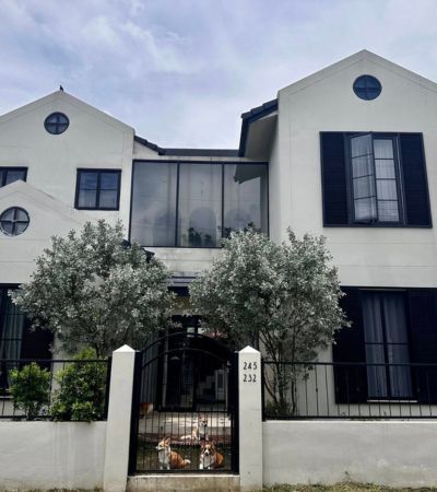 ให้เช่าบ้าน - บ้านเดี่ยวหลังใหญ่ (นอกโครงการ) บ้านหัวมุม พื้นที่กว้างมาก รับสัตว์เลี้ยง ใกล้ศูนย์ราชการเชียงใหม่ 7 นาที