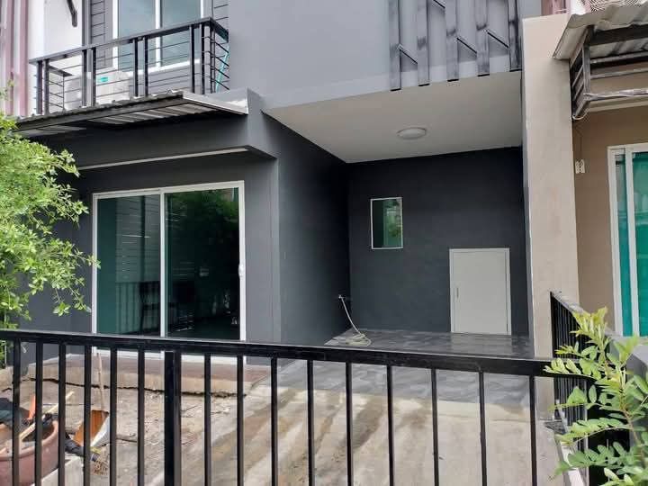 ให้เช่าทาวน์เฮาส์ - ให้เช่า ทาวน์เฮ้าส์ โครงการ พฤกษาไพร์ม 94 ซอย สายไหม 56 ใกล้ทางด่วนจตุโชติ ราคา 11,000 บาท/เดือน