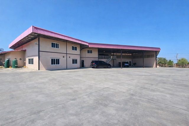 ให้เช่าโรงงาน / โกดัง - สถานีตำรวจนครบาลลำหิน วัดสามง่าม 800ม. บารอกัต ลั้ลลาแลนด์ คาเฟ่ ขาย เช่าสำนักงาน 2ไร่กว่าโกดัง ที่ดิน ติดถนนใหญ่ 4นอน 5น้ำ หนองจอก