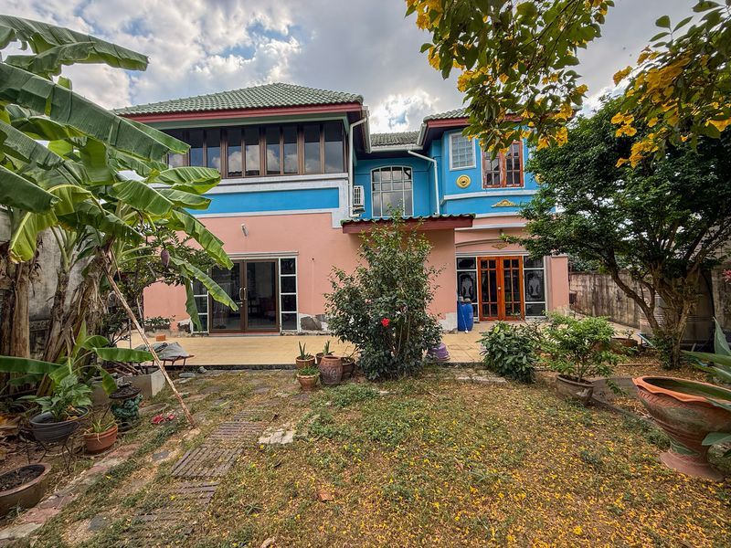 - บ้านเดี่ยวมือสองศรีราชา หมู่บ้านคลาสสิคโฮม ไร่กล้วย ใกล้ โลตัสสาขาใหม่