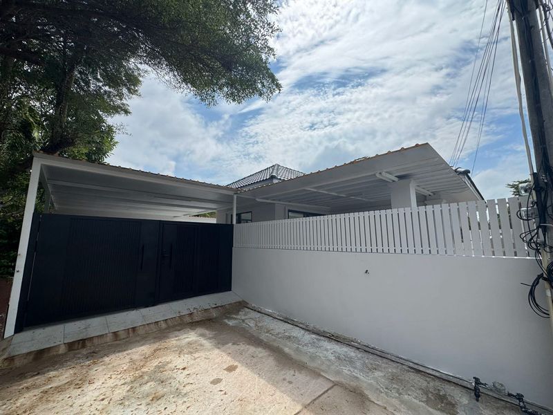 - ขายบ้านเดี่ยวชั้นเดียว หมู่บ้านแกรนด์ พีเอ็มซี2 พัทยา บางละมุง ชลบุรี